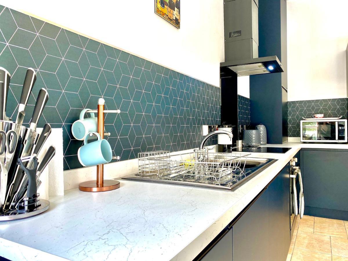 Serviced Accommodation Moray - Lesmurdie House Элгин Экстерьер фото